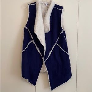 NWT Medium LuLaRoe Faux Shearling Vest